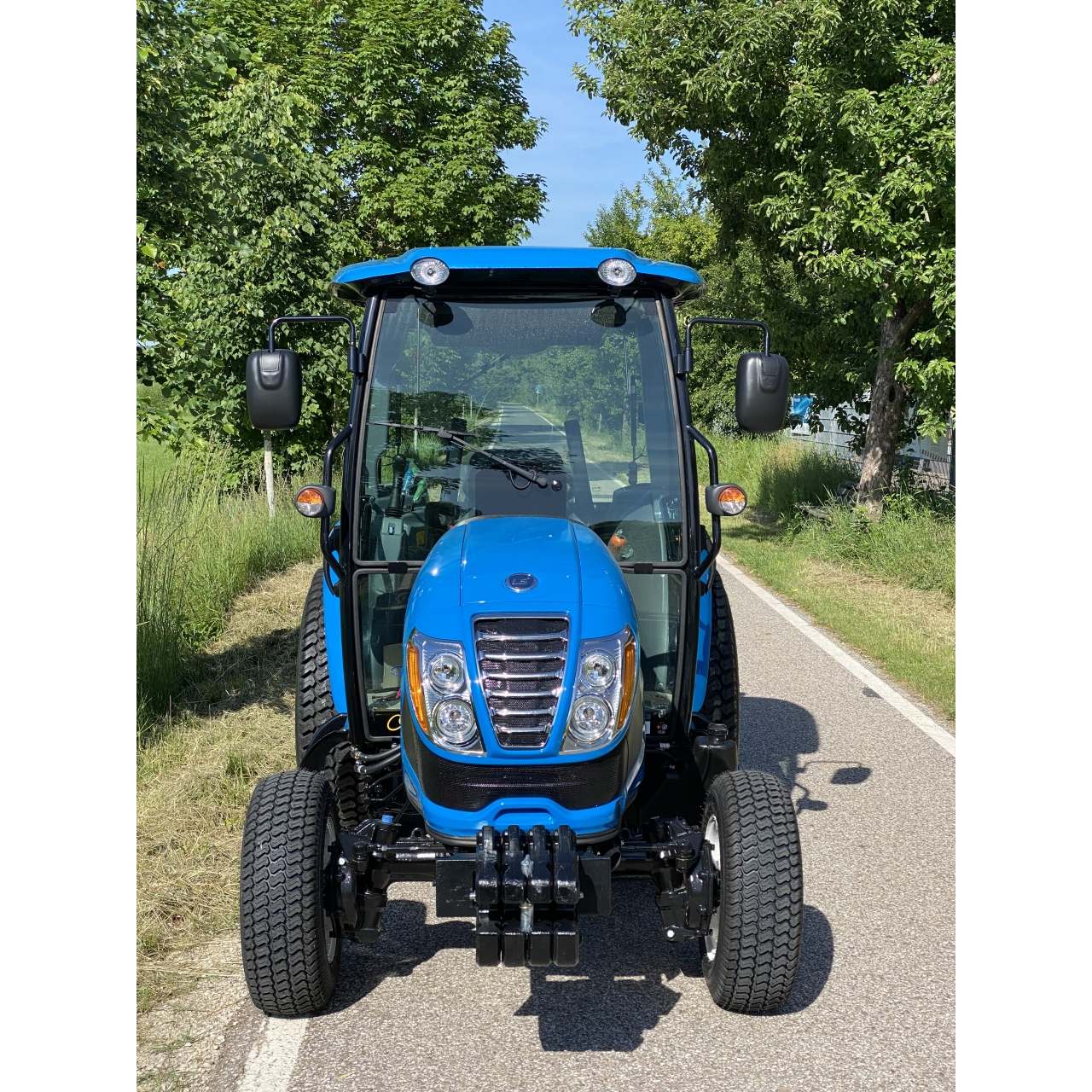Kompakttraktor MT3.40 - Hydrostat mit Kabine